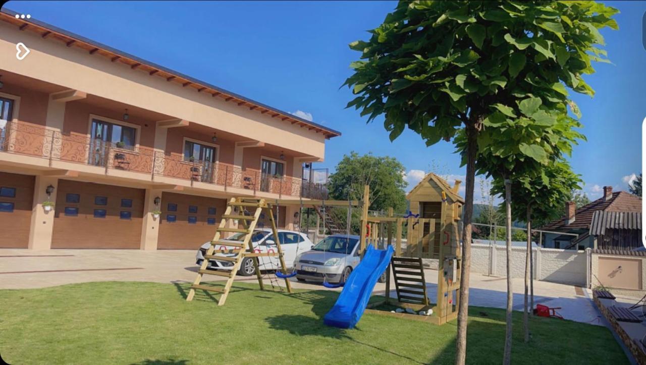 Casa Erk Bed & Breakfast Călimăneşti Eksteriør bilde