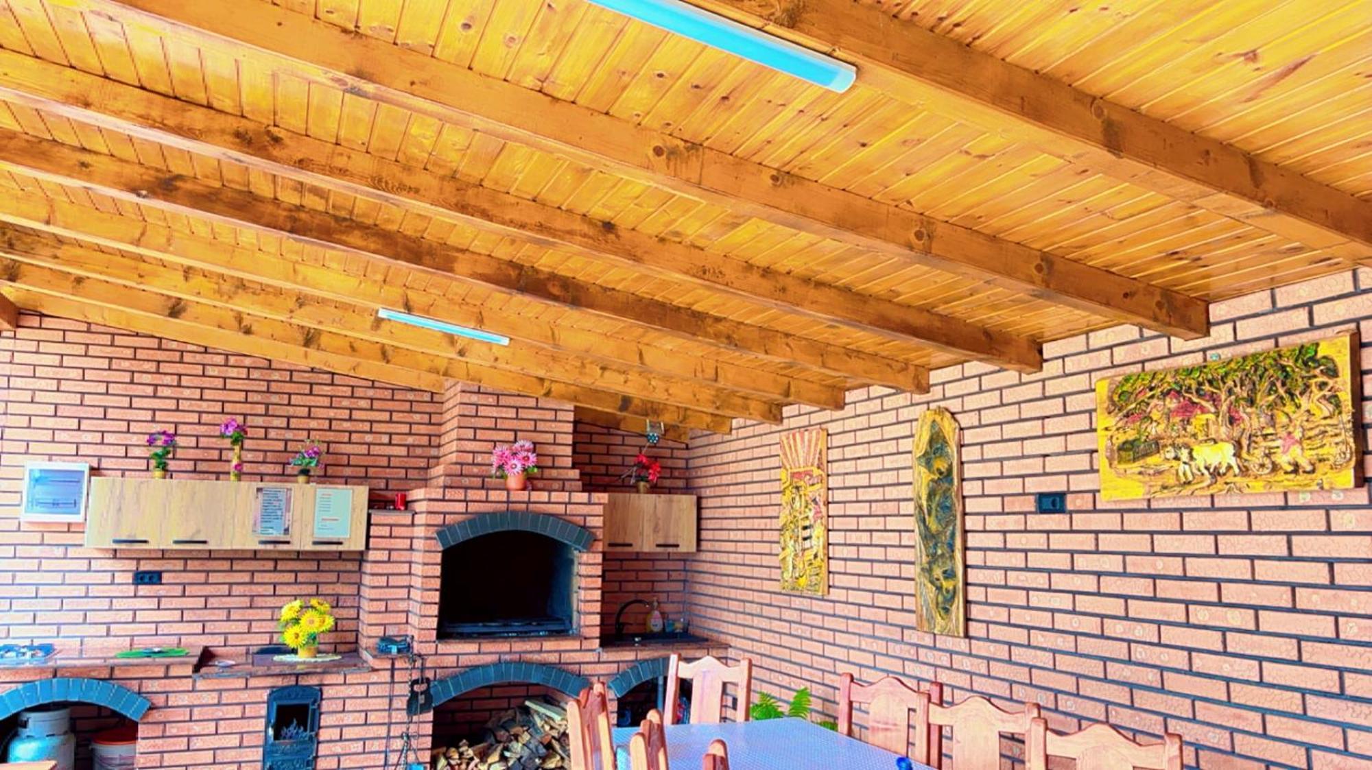 Casa Erk Bed & Breakfast Călimăneşti Eksteriør bilde